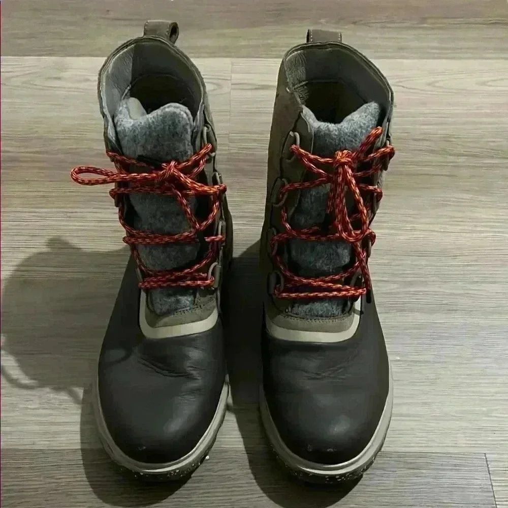 Sorel Brown and Gray Winter Boots